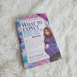What to expect when you're expecting 5th edition pregnancy book by Heidi Murkoff